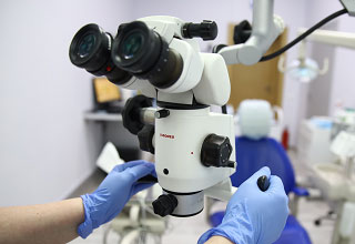 Дентальные микроскопы и бинокуляры для кариеса
